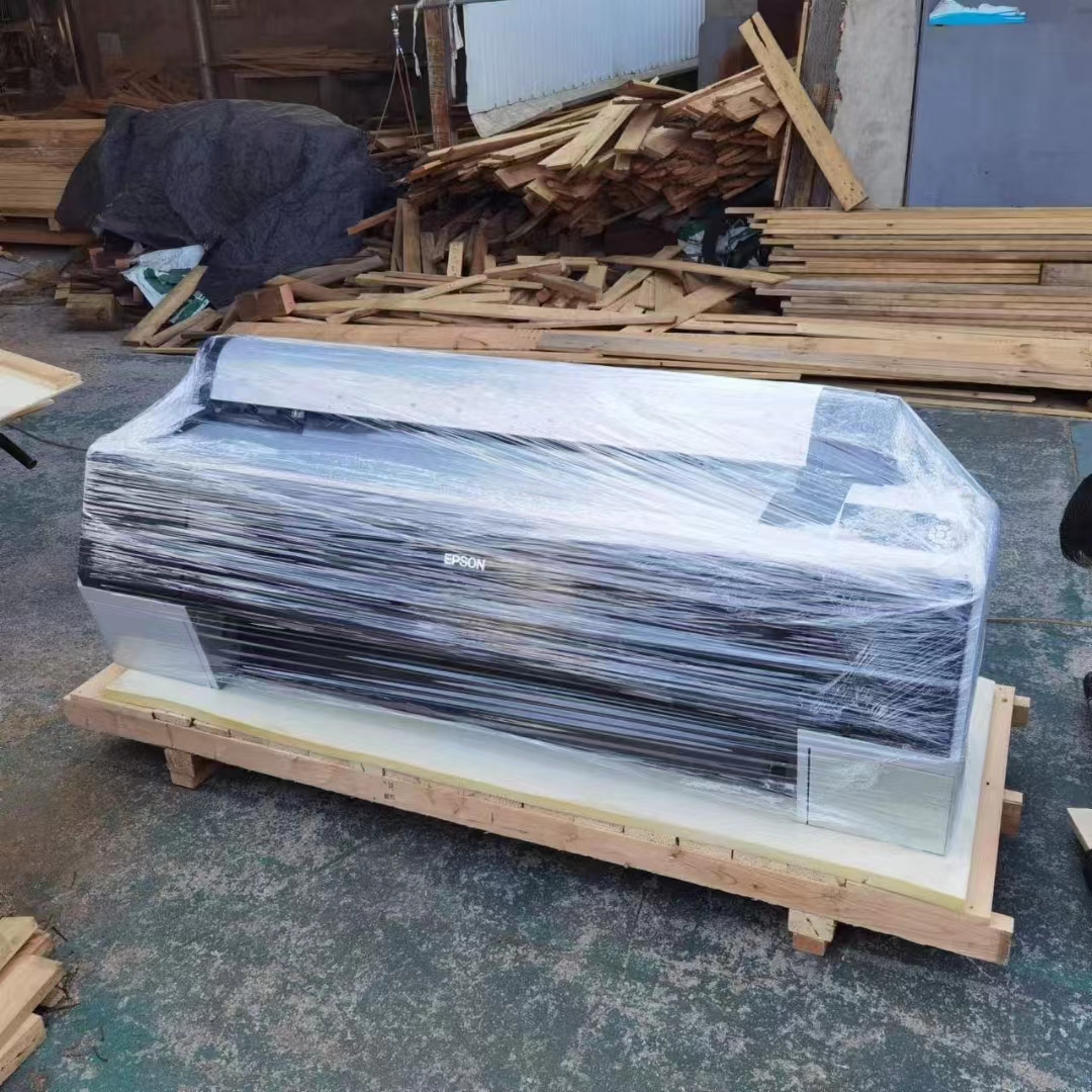 大幅面菲林打印機打包發(fā)貨，遠程安裝