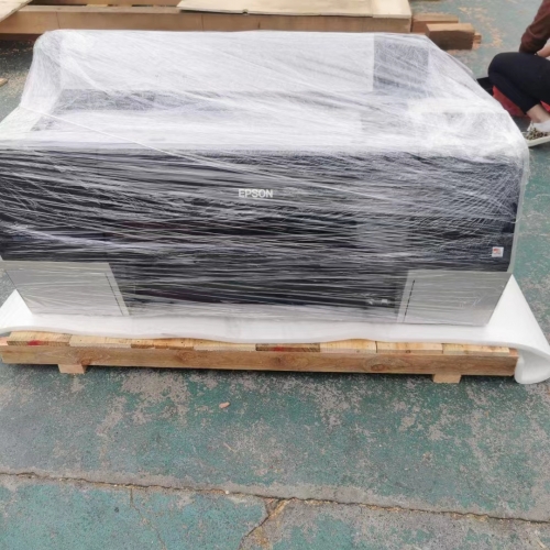 菲林打印機打包發往廣州，遠程安裝